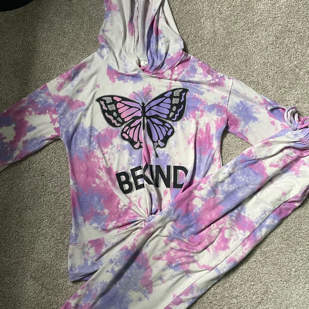 Jenna and Jessie size 7 matching pants and hoodie